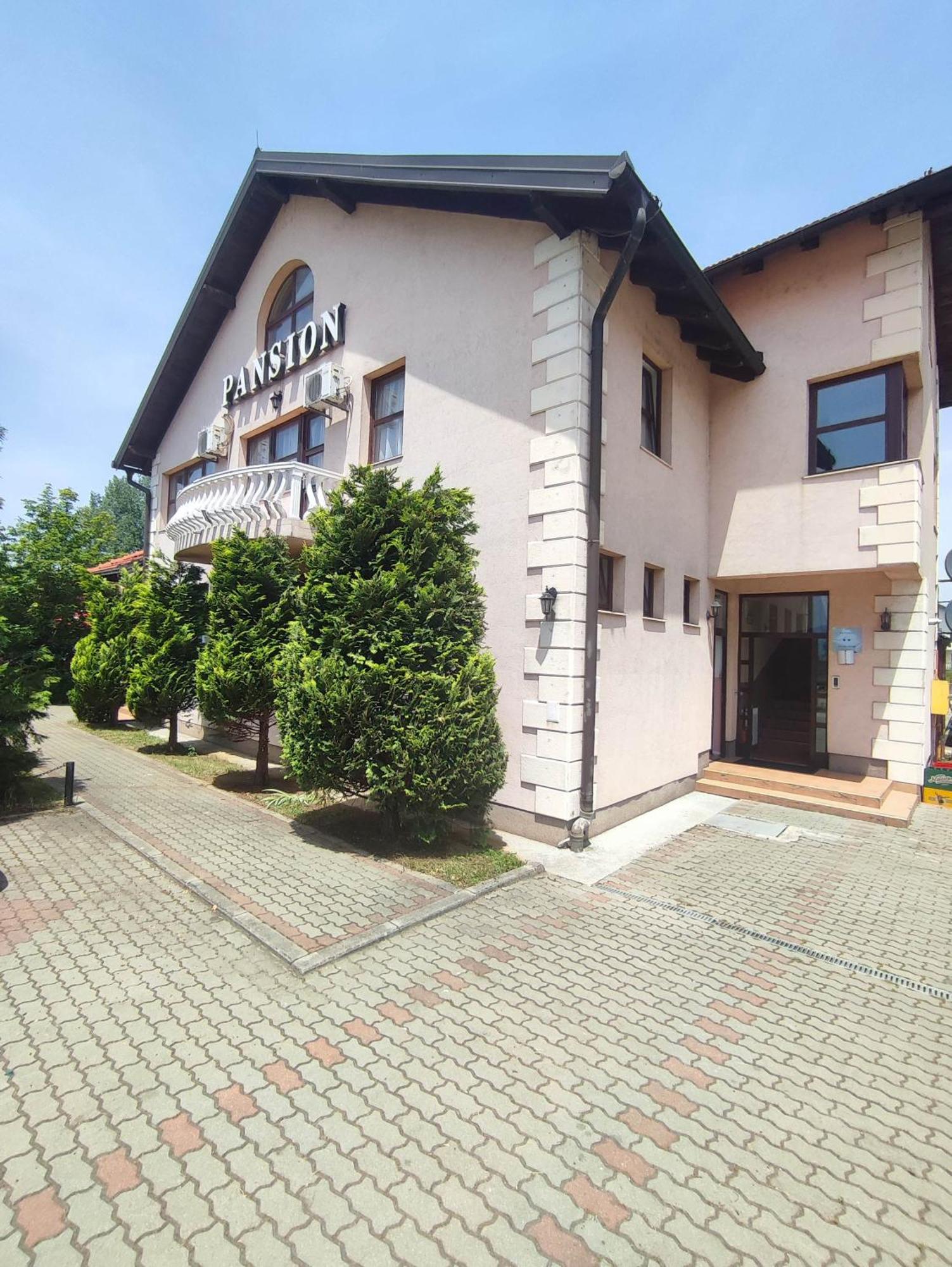 Pansion Kamin Bed & Breakfast Lukavica Bagian luar foto