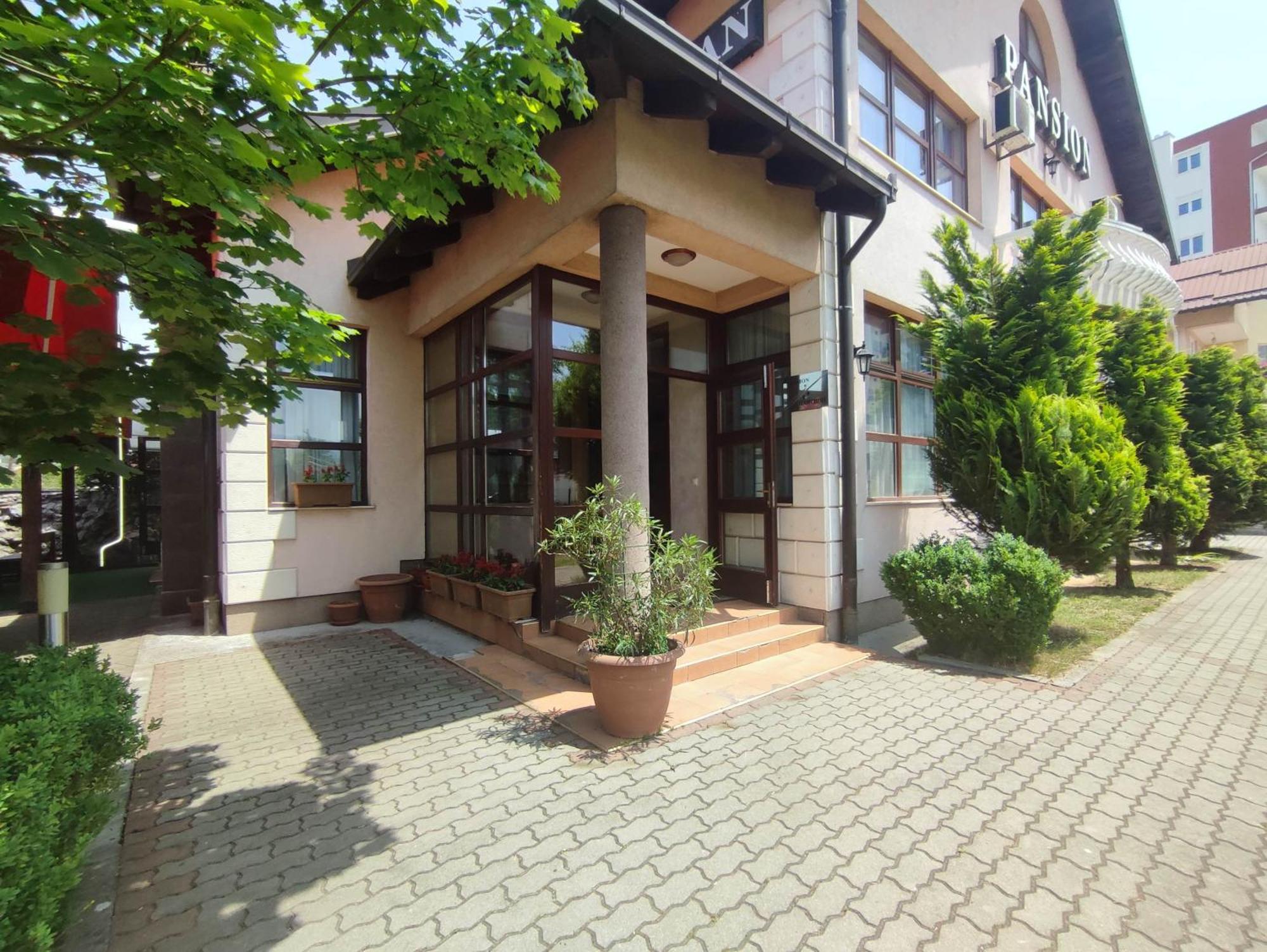 Pansion Kamin Bed & Breakfast Lukavica Bagian luar foto